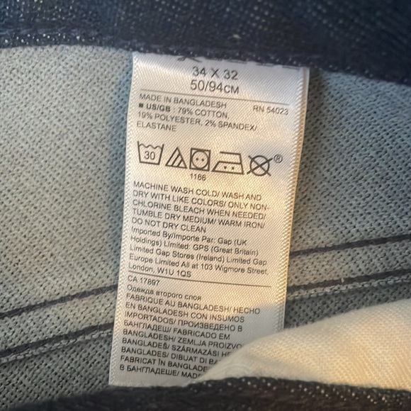 Banana Republic Slim fit traveler jeans, dark wash - Picture 5 of 5